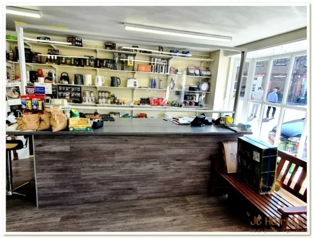 Gloucestershire builders merchants staff counter