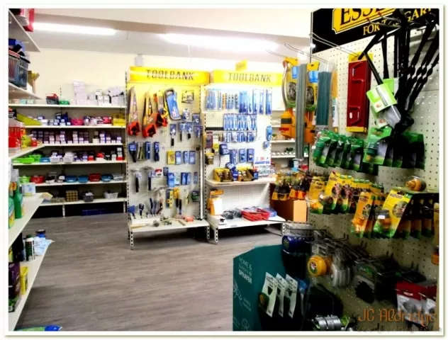 Gloucestershire builders merchants garden and home supplies
